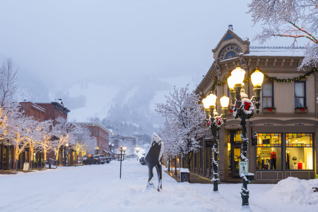 Aspen Ski Vacation Packages Lift Ticket & Ski Deals Colorado